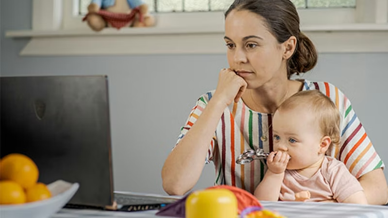 mum and baby at computer